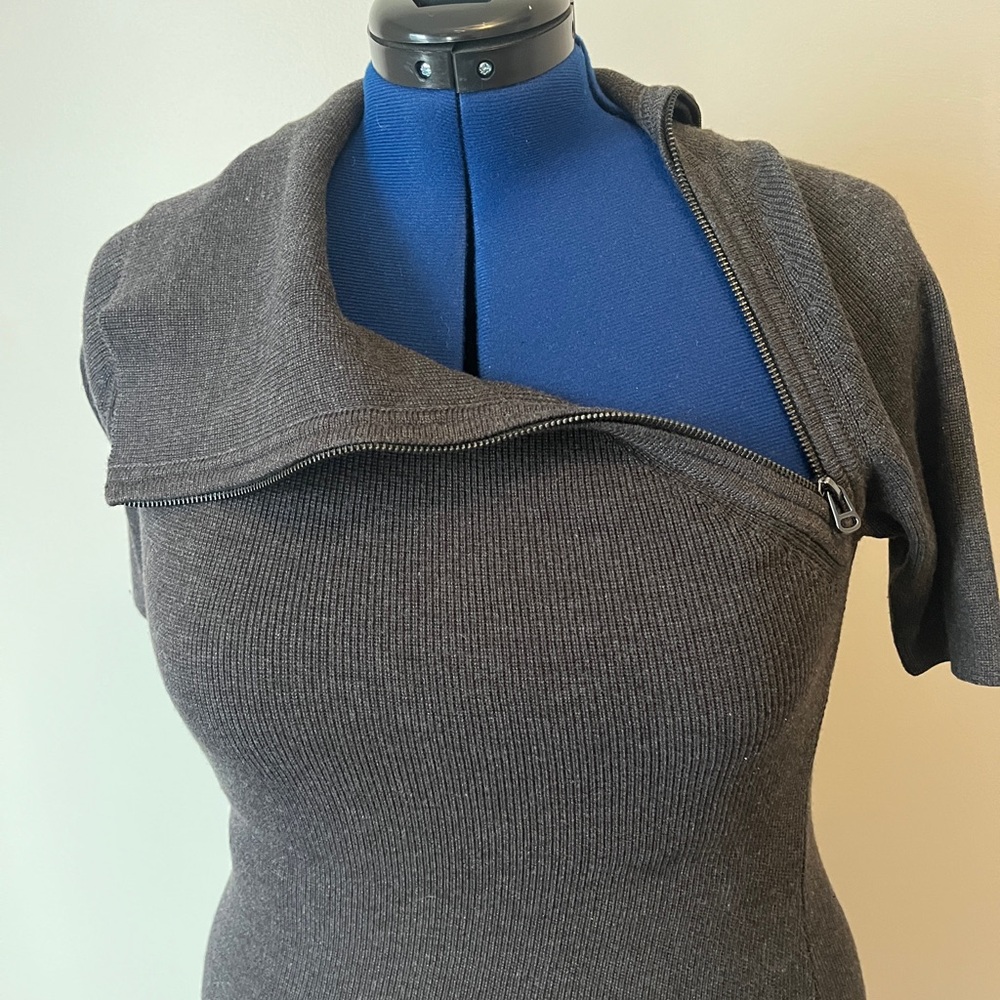 Calvin Klein Gray Short Sleeve Dress with Unique Collar - Picture 5 of 8